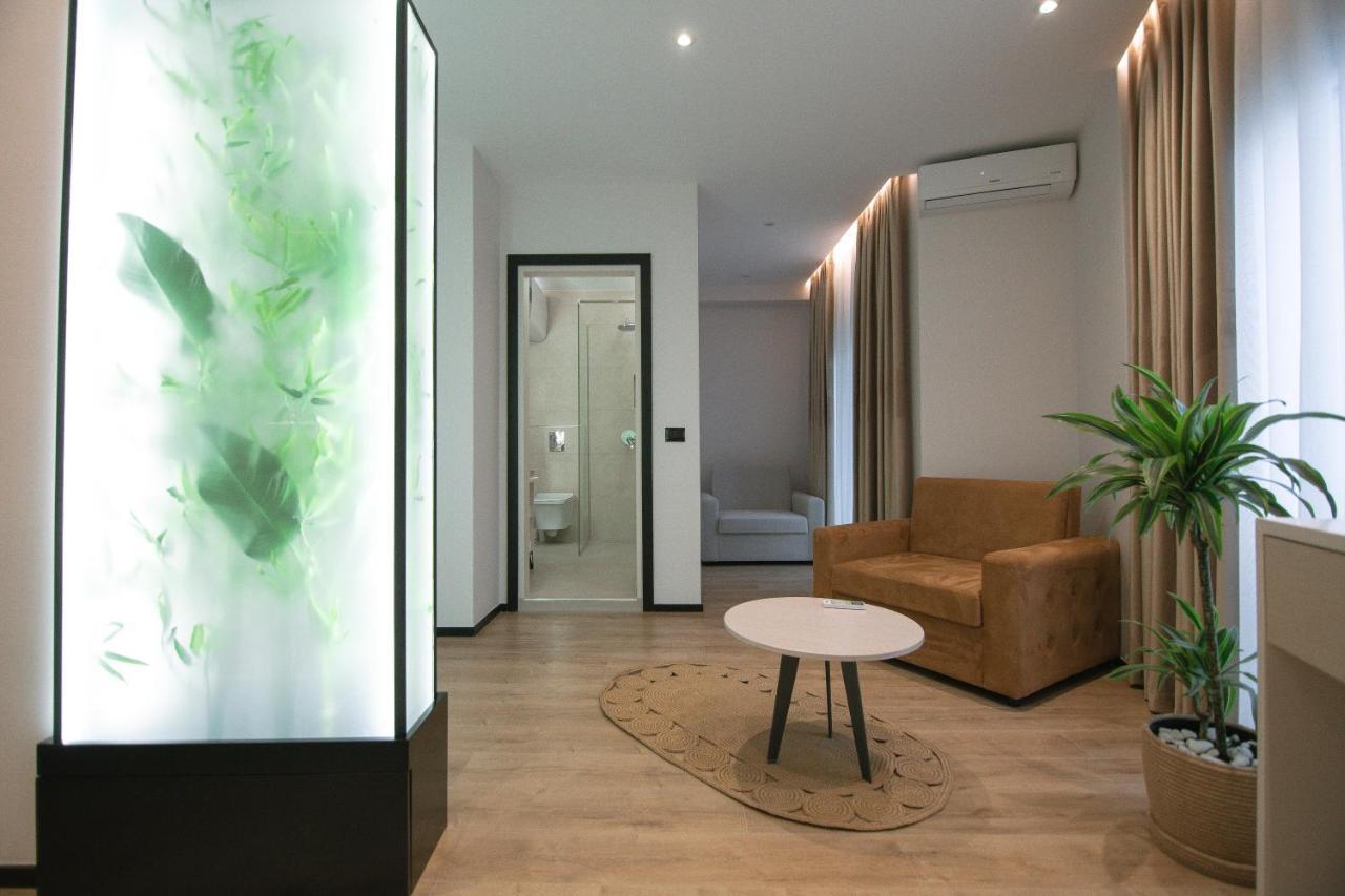 Boulevard Boutique Aparthotel คอร์เชอ ภายนอก รูปภาพ
