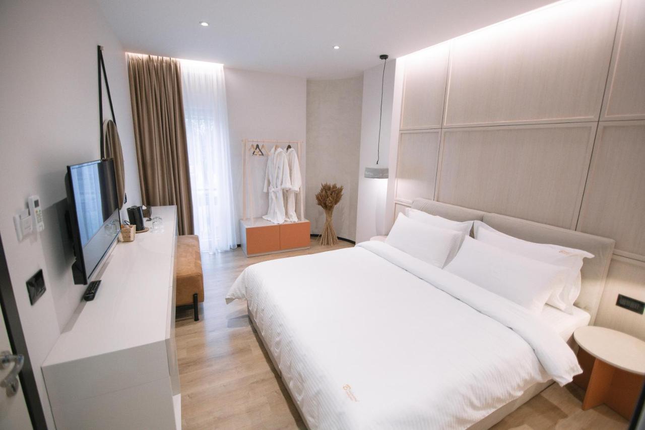 Boulevard Boutique Aparthotel คอร์เชอ ภายนอก รูปภาพ