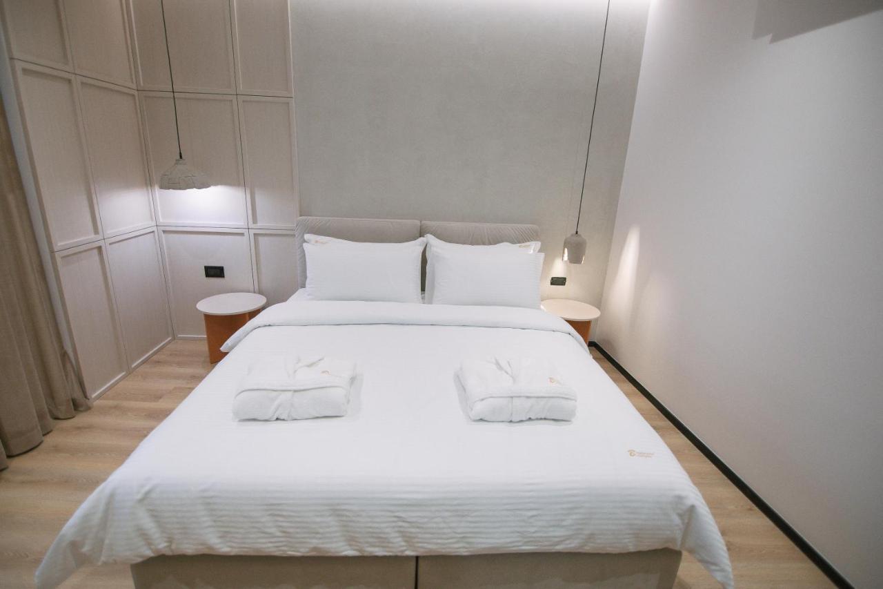 Boulevard Boutique Aparthotel คอร์เชอ ภายนอก รูปภาพ