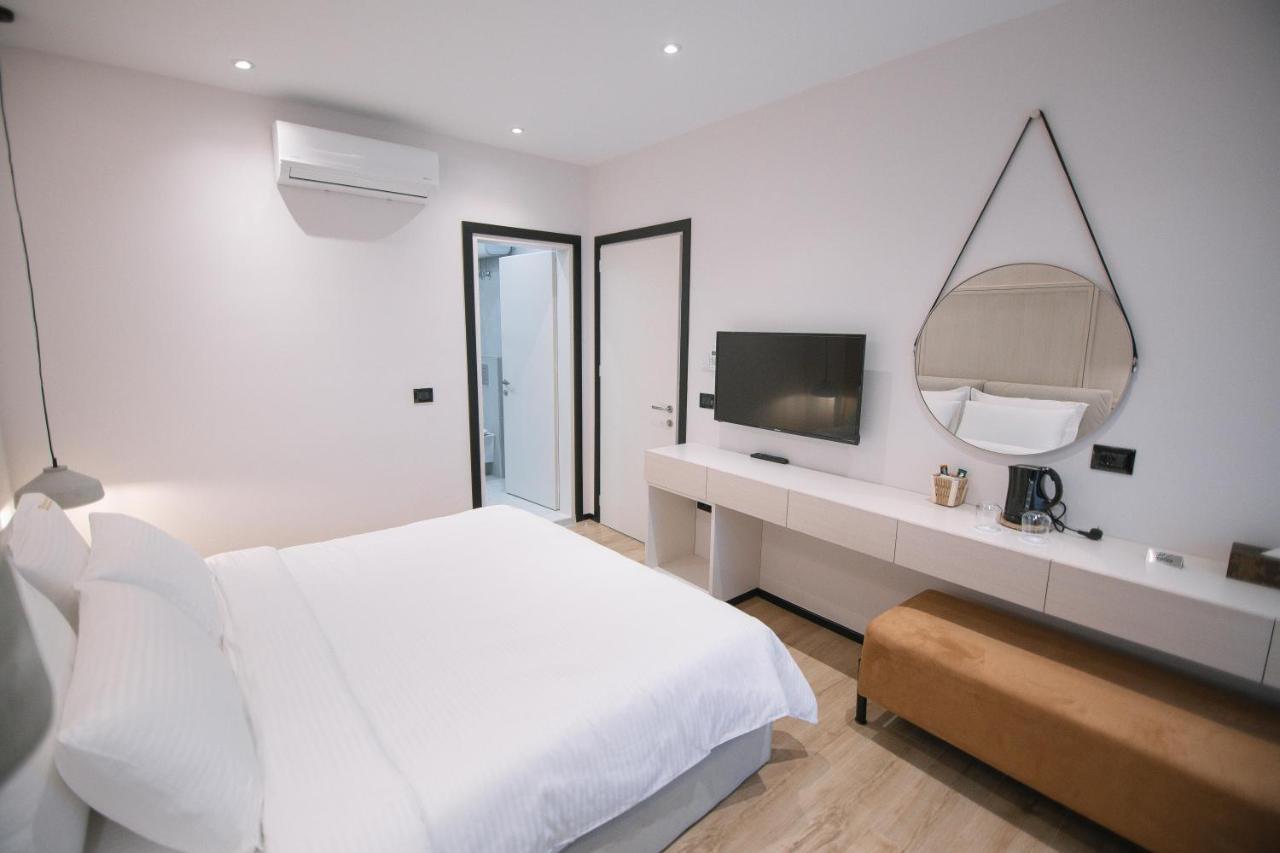 Boulevard Boutique Aparthotel คอร์เชอ ภายนอก รูปภาพ